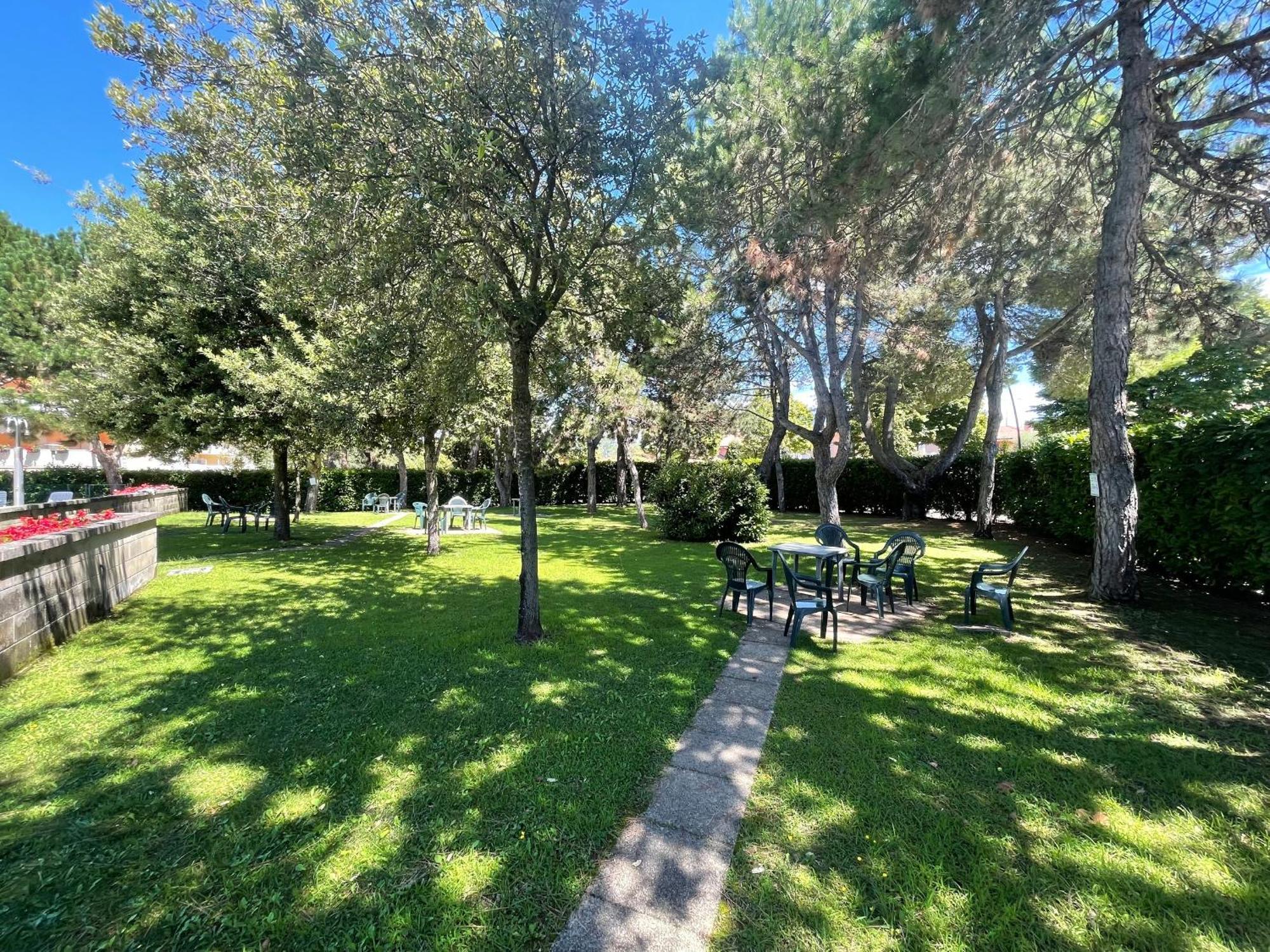 Vacation By The Pool In Our Cozy Flat Bibione